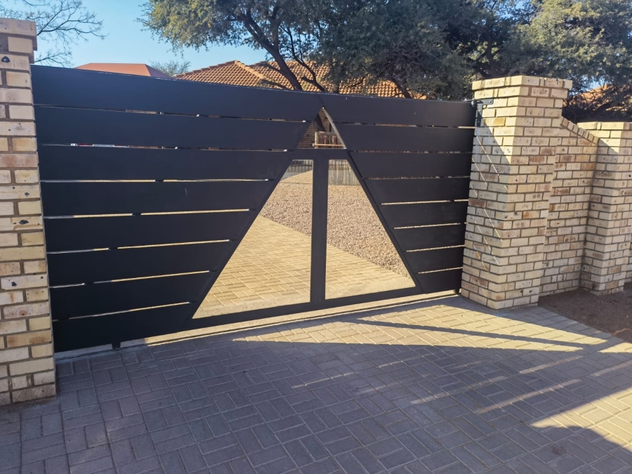 To Let 2 Bedroom Property for Rent in Kathu Northern Cape